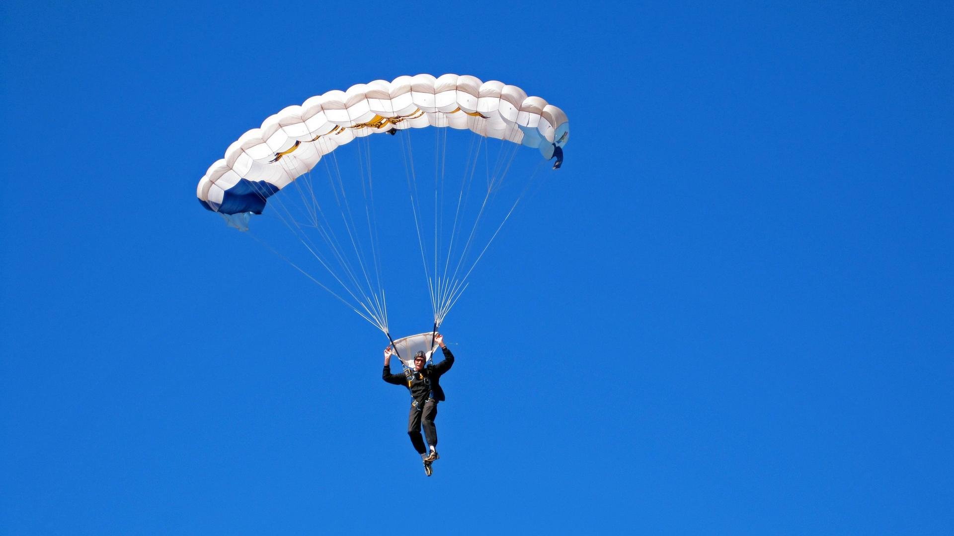 -Dota 2国际邀请赛决赛现场火爆，百万奖金争夺战，dota2国际邀请赛总决赛